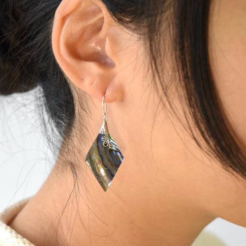 ブラウンシェル×水晶カービングピアス(イヤリング) Abalone Style Rhombus 銀線細工 アバロンシェル アワビ 菱形