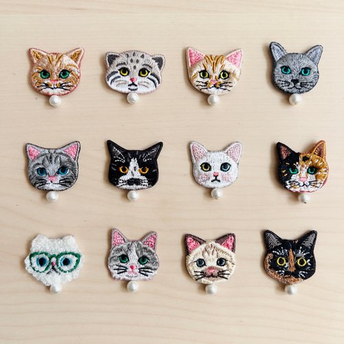 星降る夜の猫さん刺繍ブローチ✩.*˚ その他アクセサリー Reona
