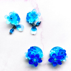 青い桜の花の耳飾り  選べるイヤリング／ピアス 1枚目の画像