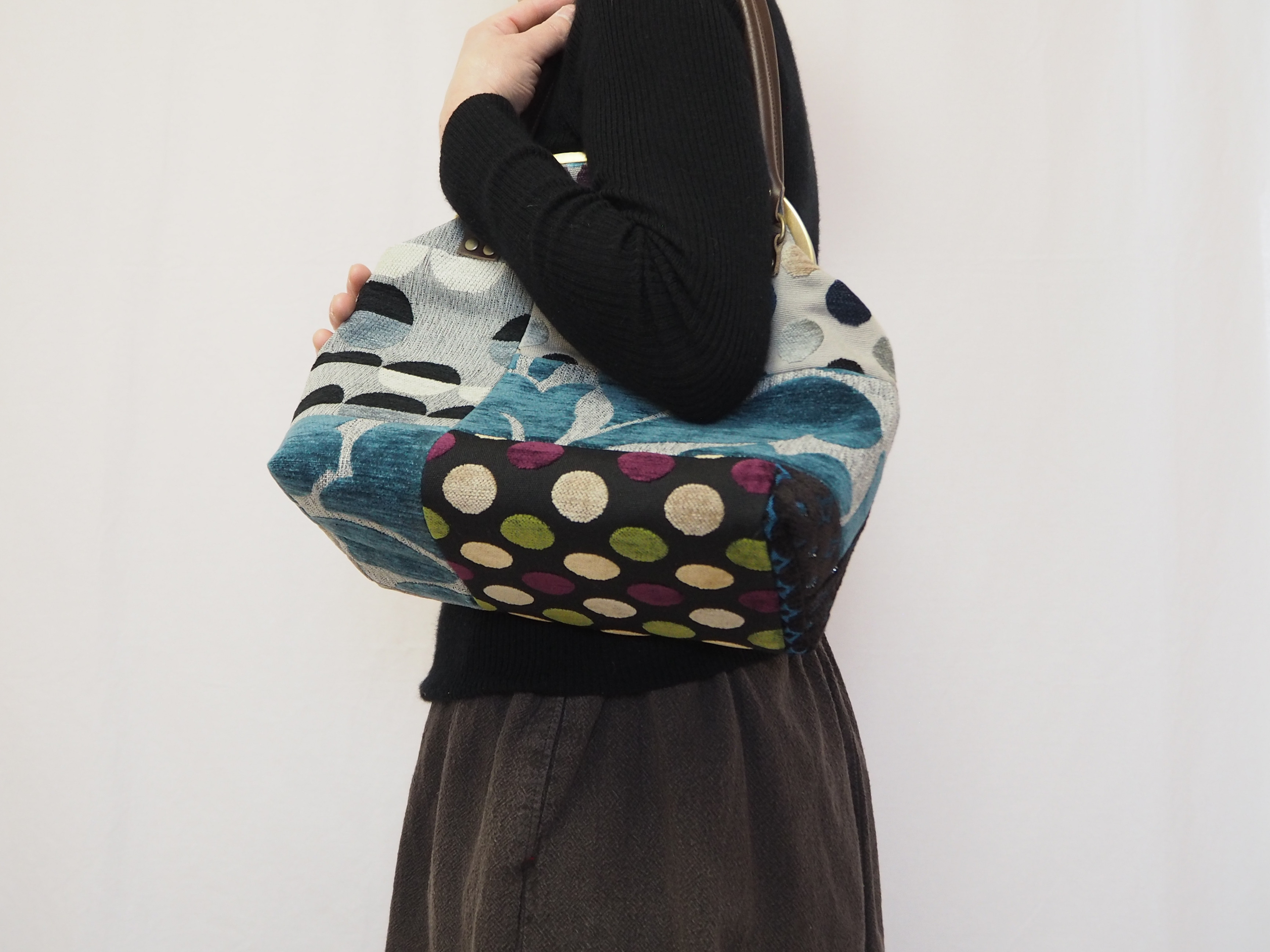 モザイクジャガード≪ブルー&グレー≫　がまぐちバッグ