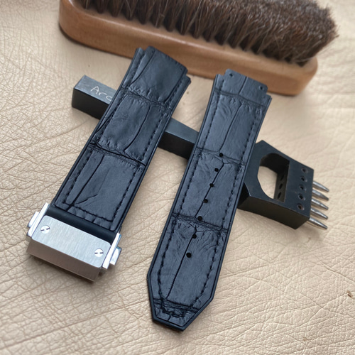 Hublot レザー 時計ストラップ ブラック