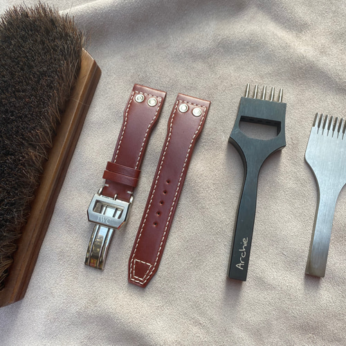 IWC レザーベルト ブラウン クロコ IWC - IWC 純正サントーニレザーベルト ブラウン クロコ 22㍉幅の通販