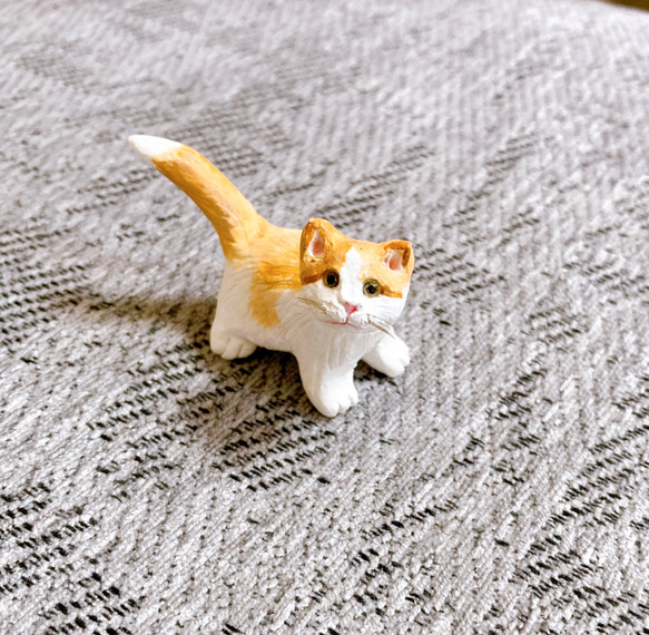 マンチカン　猫　子猫　フィギュア　置物　オブジェ　粘土 1枚目の画像