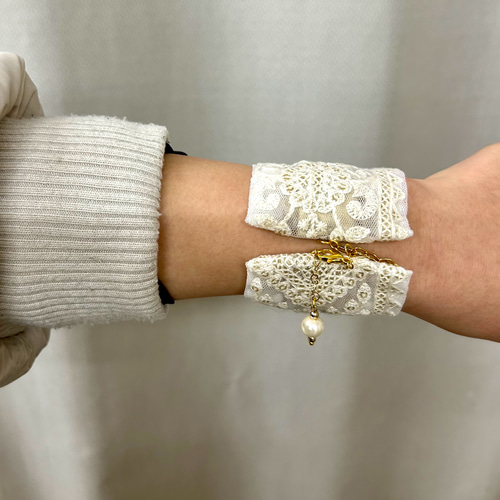 435»´-くるんバングル´-ブレスレット´-インド刺繍リボン´-簡単装着