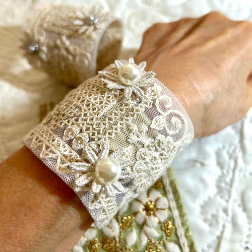 435»´-くるんバングル´-ブレスレット´-インド刺繍リボン´-簡単装着