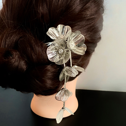 未使用 ヘアコーム スワロフスキー Sphere comb / silver color | Elaborate