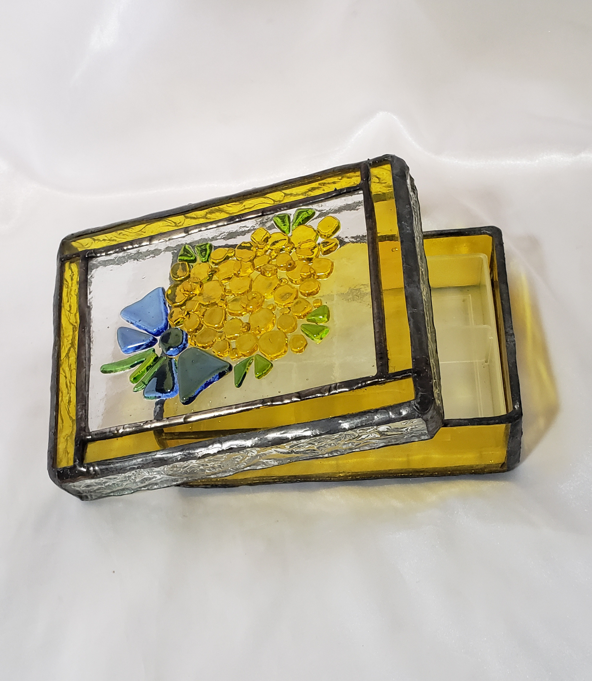 アクセサリーボックス　ミモザ　青リボン　ステンドグラス        Ω