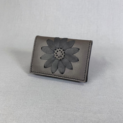 本革の名刺.カード入れ　花柄刺繍　マチ付き 11枚目の画像