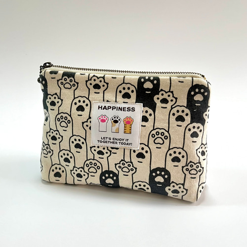 感謝価格　SALE 猫柄　限定出品　16cmファスナーポーチ 人気　ハンドメイド 感謝価格 SALE 猫柄 16cmファスナーポーチ 人気 こすめぼ - メルカリ