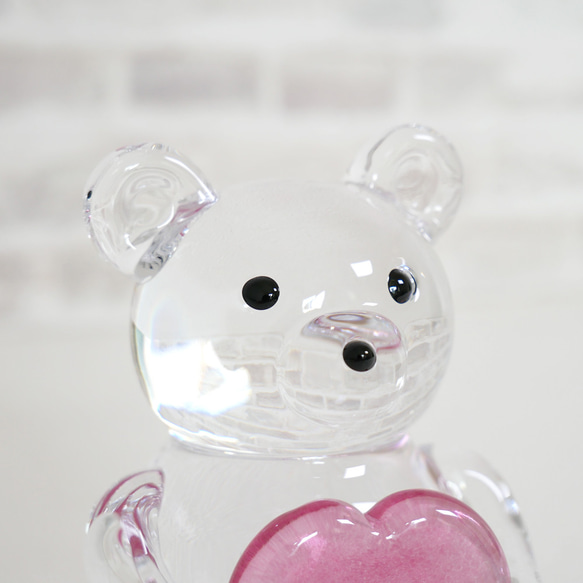 新商品【玻璃熊】舒緩的玻璃公仔/可愛的抱著心的小熊公仔 第7張的照片
