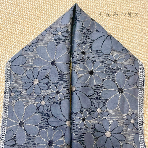 綿の刺繍半衿 花ざかり 冬色【ラスト】 和装小物（帯・半襟） 半