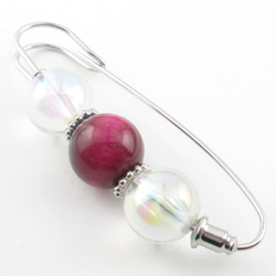 ピンクタイガーアイに恋する私は、今日起きたことも明日になれば過去になるんだと言い聞かしています♪<カブトピンブローチ>S 3枚目の画像