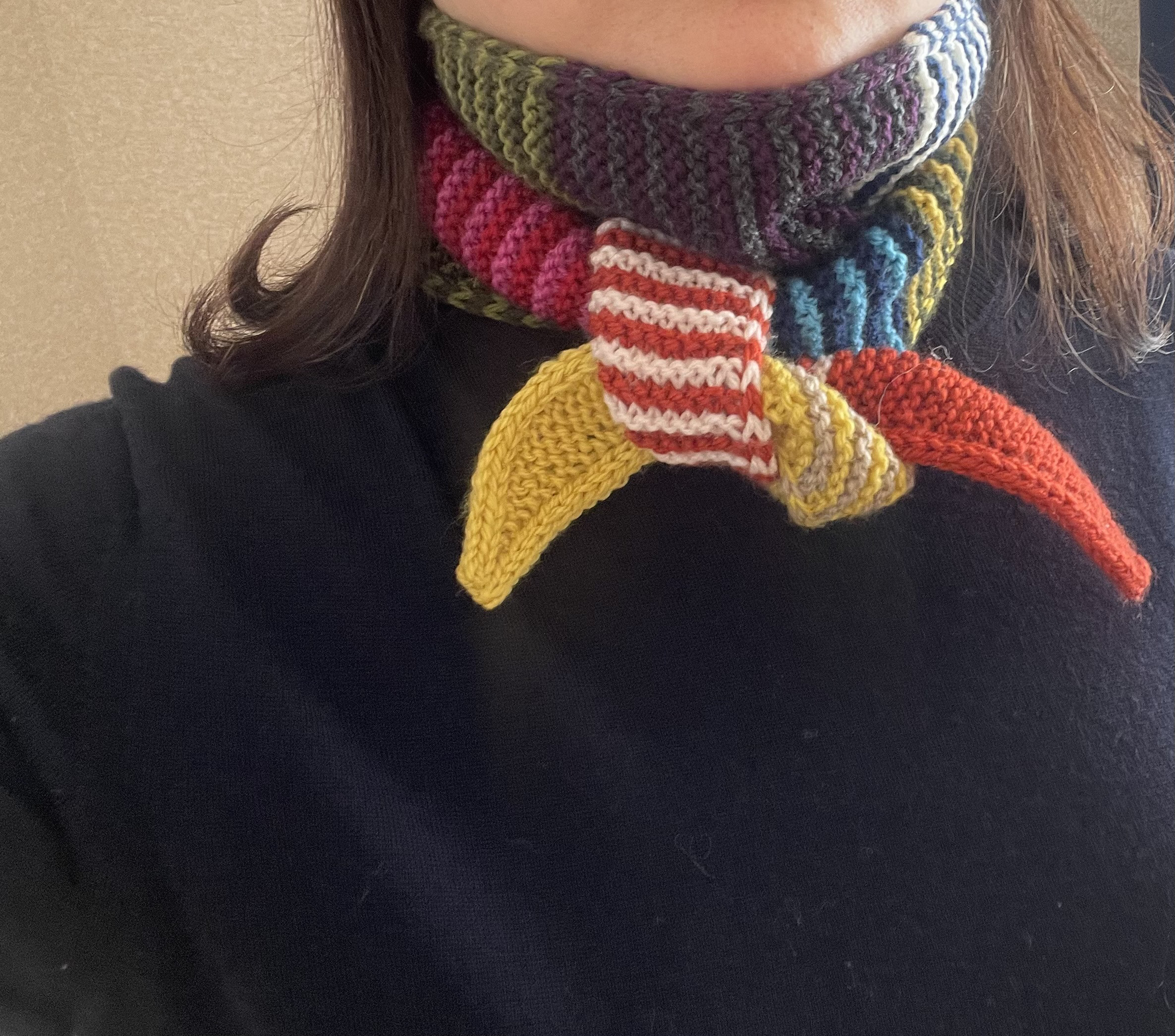 No.224.【再販】15色ボーダーマフラー手編み（色変更可能）