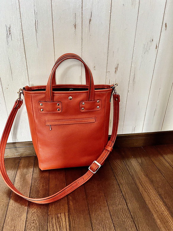 ブラッドオレンジ色の牛革の縦長2way バッグ トートバッグ Mon Favori  