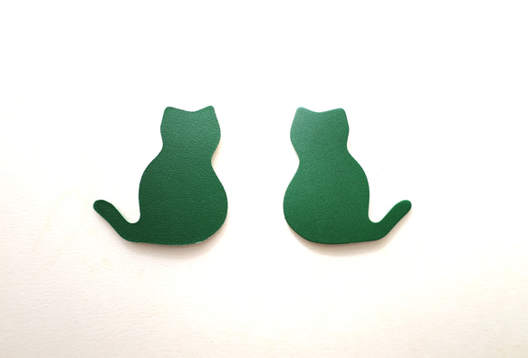 【レザーパーツ】猫・ネコ・尻尾（左と右セット）高さ５㎝・１０枚セット　牛革　森林グリーン　～定形外郵便（送料無料）～ 1枚目の画像