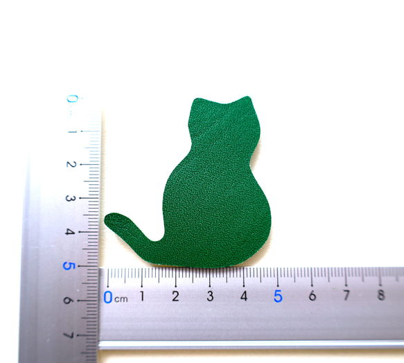 【レザーパーツ】猫・ネコ・尻尾（左と右セット）高さ５㎝・１０枚セット　牛革　森林グリーン　～定形外郵便（送料無料）～ 3枚目の画像