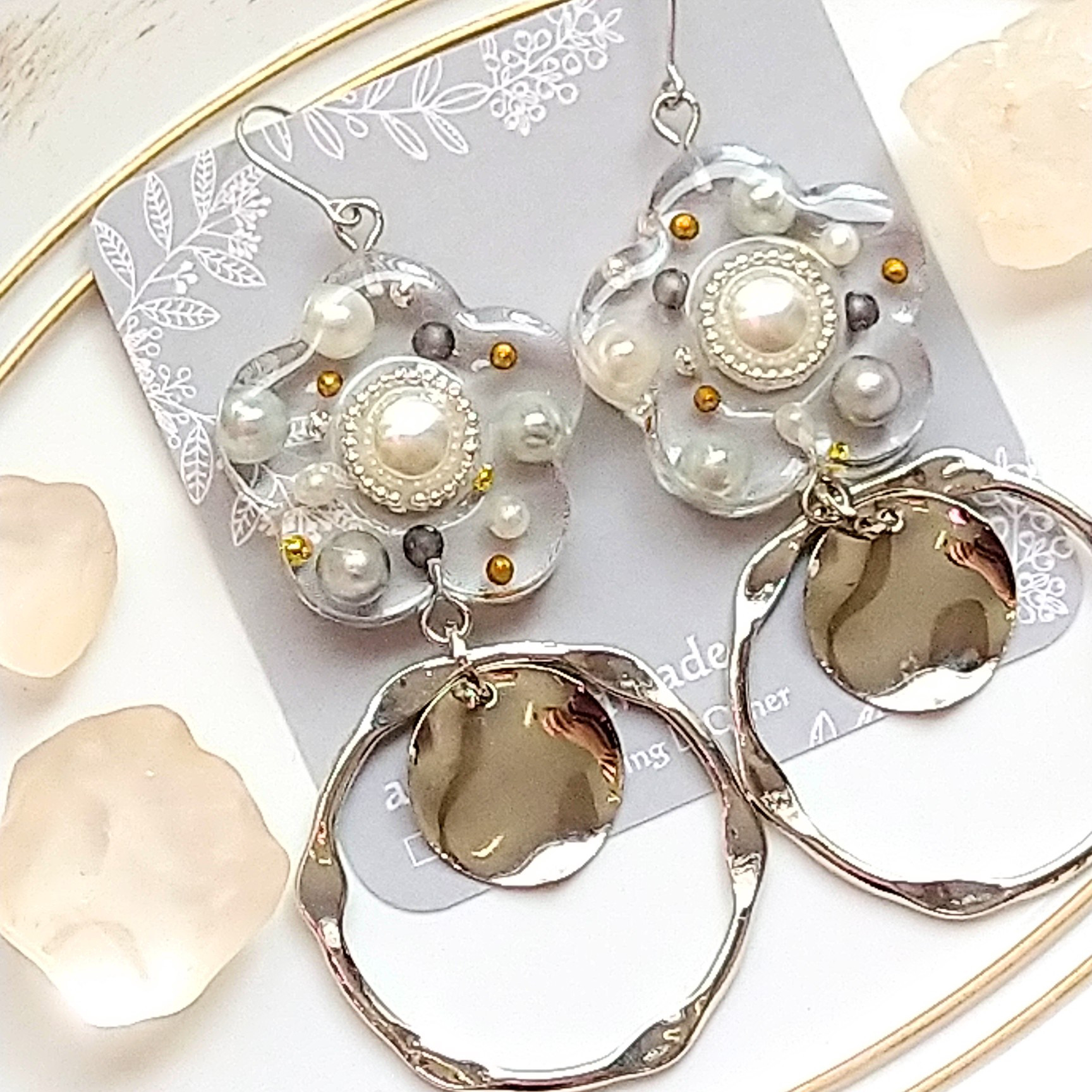 秋の香り 金木犀 ピアス 秋の香りを纏うハンドメイド