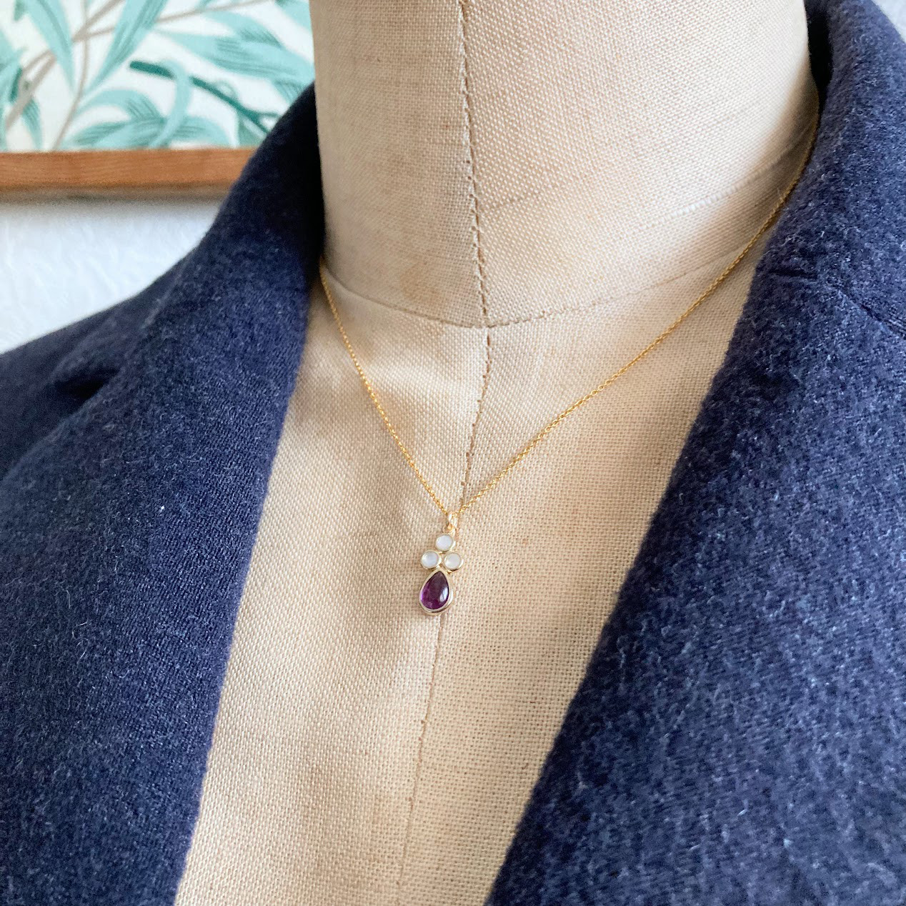 アメシストとマザーオブパールのネックレス　アンティークテイスト