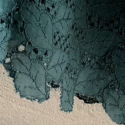 受注製作✨刺繍葉っぱのギャザーブラウス　 スカラップフリル付き 9枚目の画像