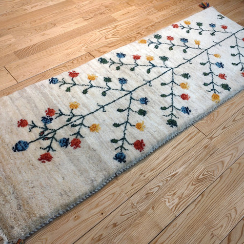 ペルシャ　ギャッベ　ソファ前　小判型　120×80　アイボリー　生命の木　花　葉 ペルシャ ギャッベ ソファ前 小判型 120×80 アイボリー 生命の木