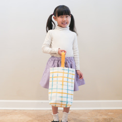 色彩柔和的幼兒園入口套裝春季彩色格紋熊森原創面料 第5張的照片