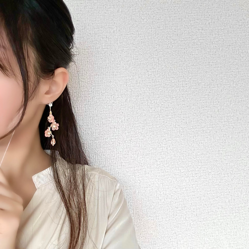 満開の桜ピアス/イヤリング ピアス(フック・チェーン) Lakuu 満開の桜ピアス/イヤリング ピアス(フック・チェーン) Lakuu