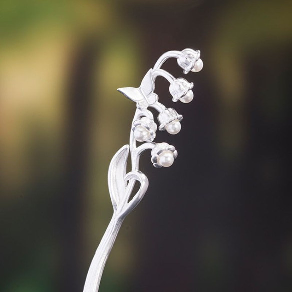 幸運と上品さを象徴するシルバーかんざし：蝶々と鈴蘭が華やかさを演出K091 5枚目の画像