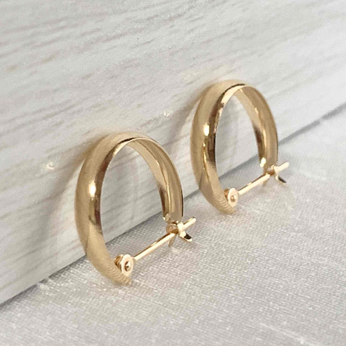 新品正規品  地金＊18金【3×13mm K18刻印入 月甲フープピアス】Yゴールド アクセサリー