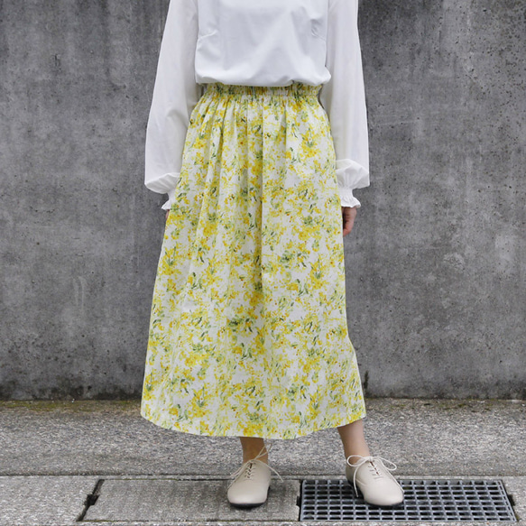 ミモザ フラワープリント（オフホワイト）コットンギャザースカート 春