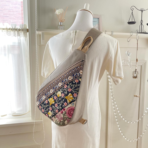 インド刺繍リボン＊フリルバック トートバッグ KY*mama 通販
