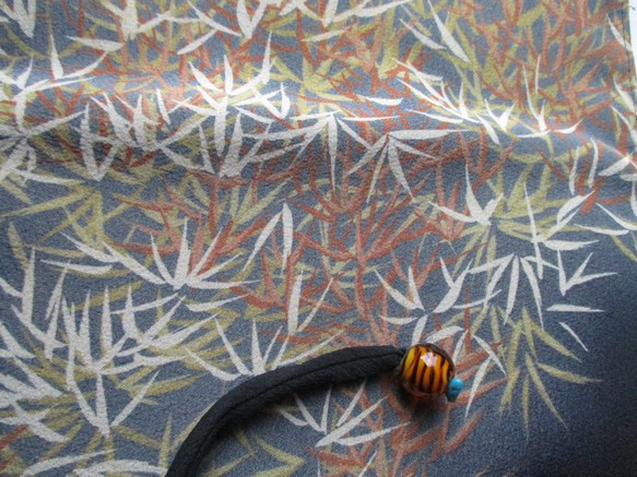 ７５６４　笹の葉柄の着物で作った和風財布・ポーチ＃送料無料 10枚目の画像
