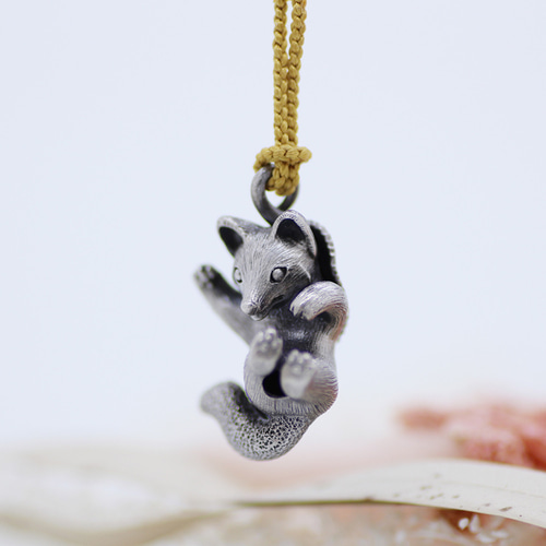 変化狐の根付/こんこんちき その他アクセサリー GINNEZU 通販