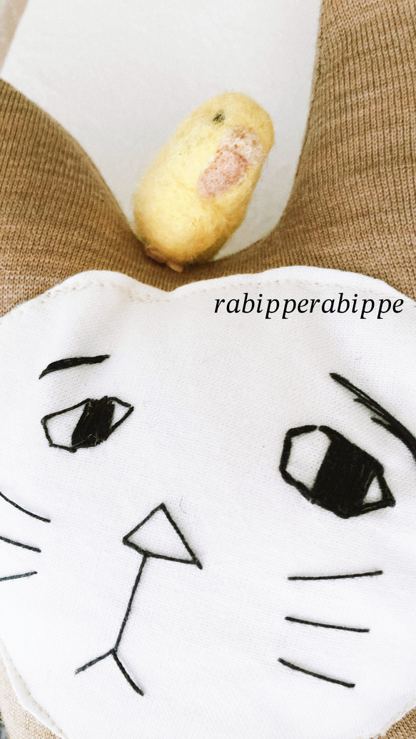 こまり顔猫　古着リメイク　ぬいぐるみ　rabippe  Ｌサイズ　送料無料　はらまき柄　 9枚目の画像