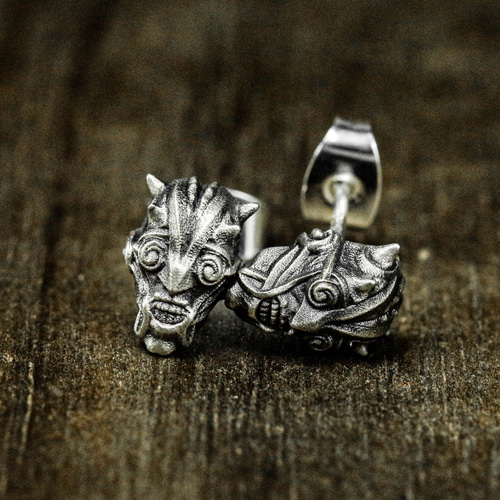 ハンドメイド 七つの大罪 強欲 ファッション 名入れ ピアス 男の子