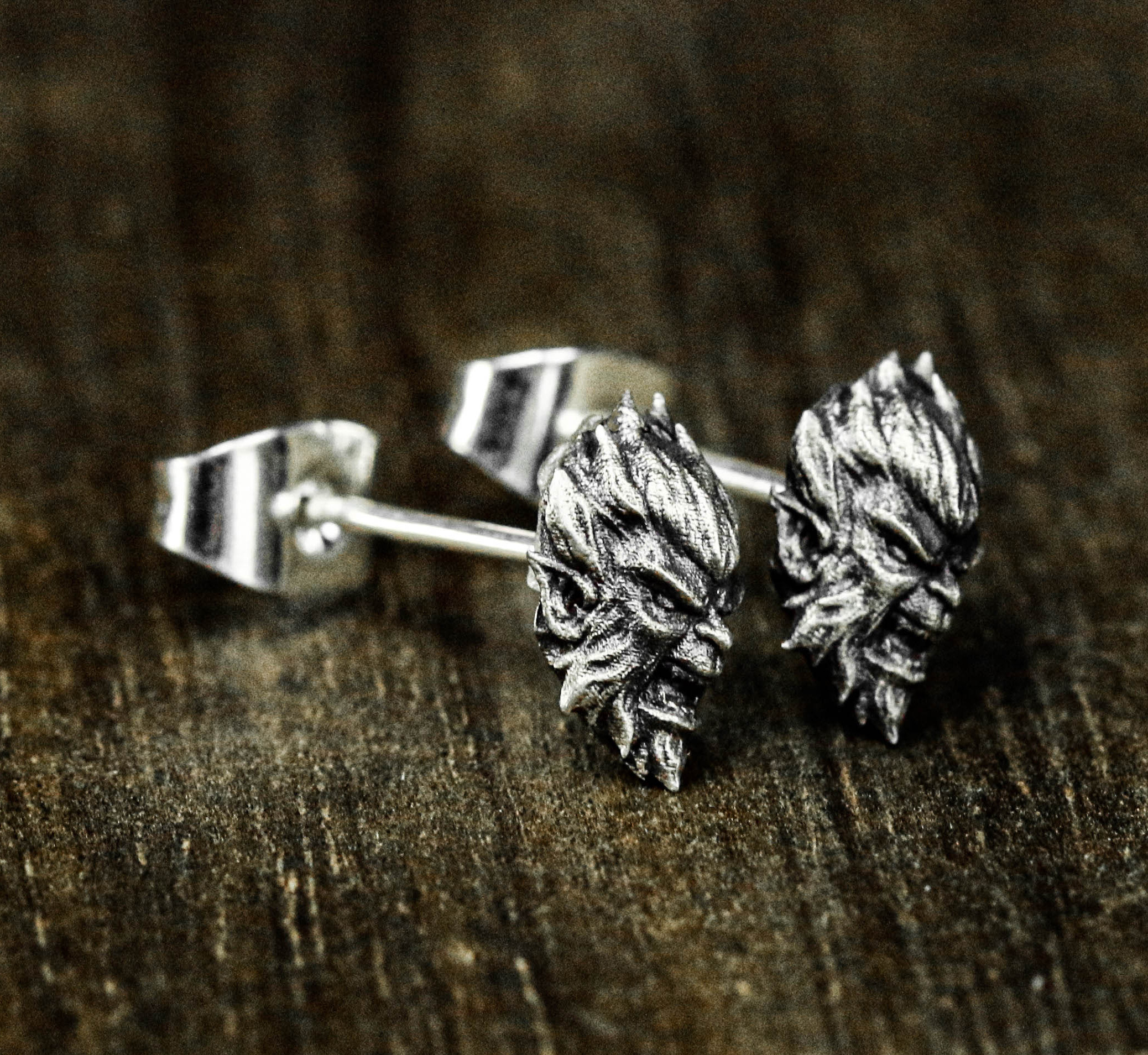 スターリングシルバー猿の王イヤリング猿の王ジュエリーお守り生命保護絶妙なギフト酸化銀動物シルバージュエリー