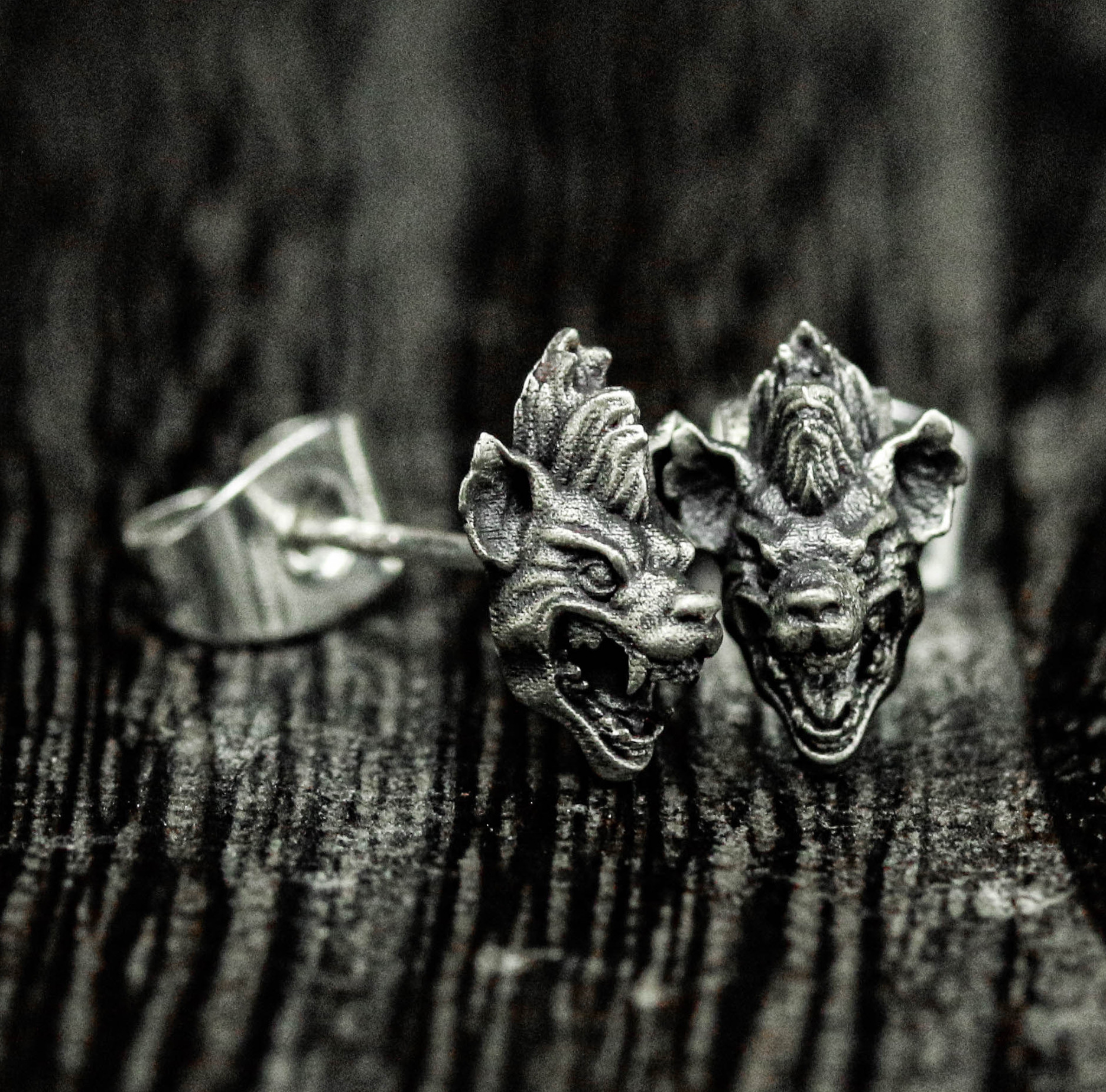 ハイエナ ヘッド ピアス イヤリング ブラックフライデー サイバーマンデー ギフト ファンタスティック ファニー 変な動