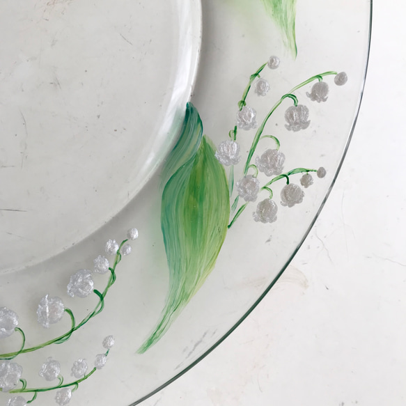 スズラン の可愛いガラスのお皿 3枚目の画像