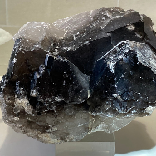 トライゴーニック ✨ 虹入り　モリオン　黒水晶　原石　ラフストーン ジョージ様お取置き カテドラル✨ モリオン 黒水晶 原石 ラフ