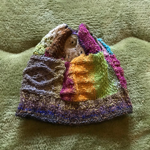【kuchen】ideaswam OUROBOROS ビーニー MoMA BEANIE ネオンオレンジ(ネオンオレンジ): MoMA Design
