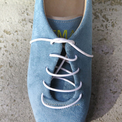 手工包覆一整塊皮革的運動鞋/天藍色&lt;絲絨&gt; 第8張的照片