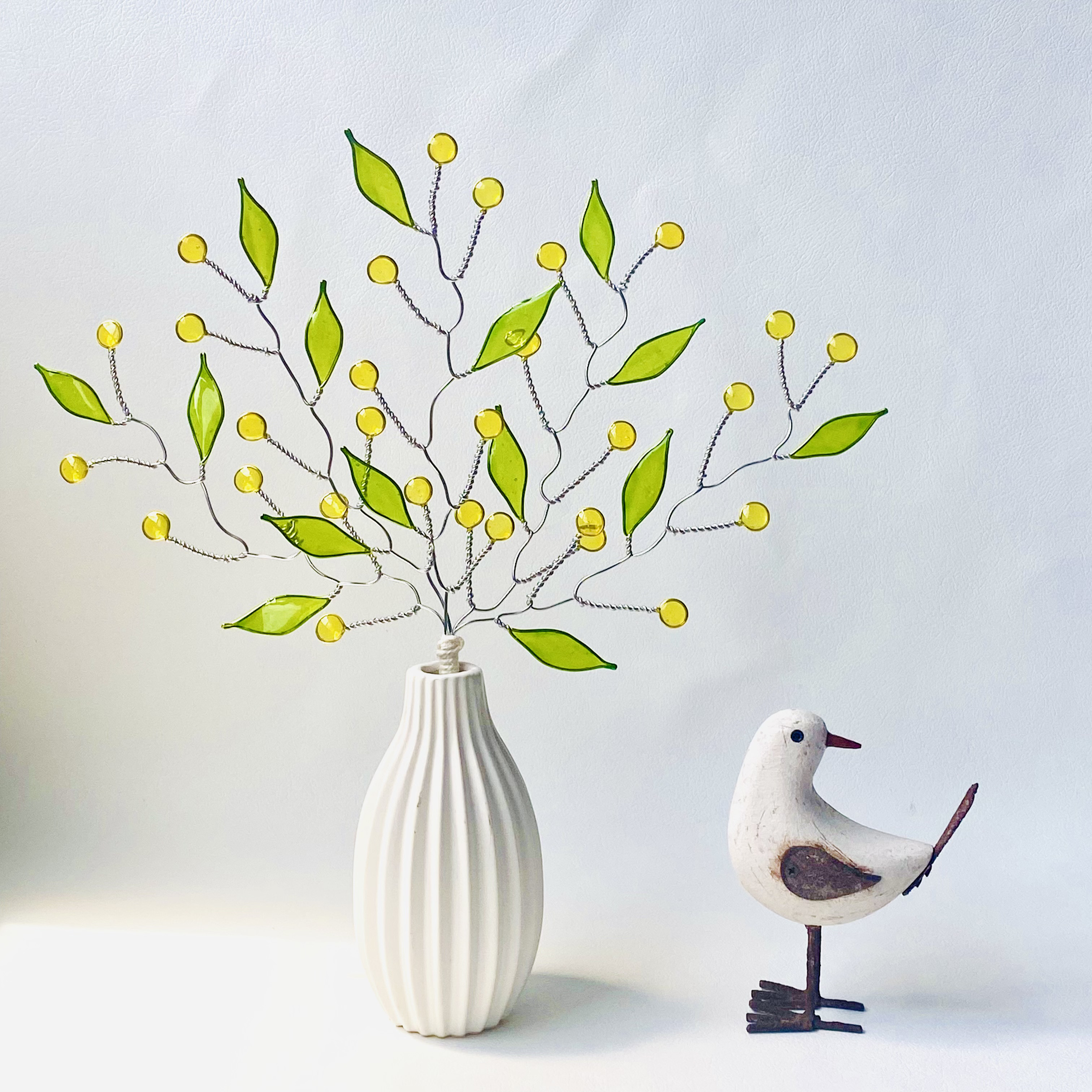 まさページ ラベンダー色の藤の花の壁飾り　ワイヤークラフト　ワイヤーアート まさ様専用ページ ラベンダー色の藤の花の壁飾り ワイヤー