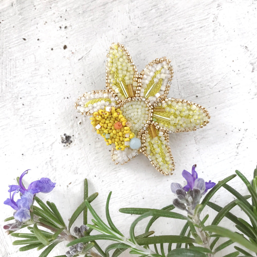 オートクチュールビーズ刺繍ブローチ 水仙 ブローチ So do I