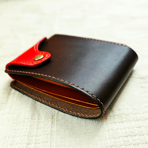 カラーオーダー可】本革/総手縫い 二つ折り財布 ベルトホック / ヌメ革