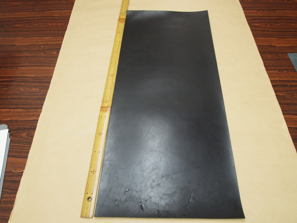 姫路レザー　30cm幅×70cm（21ds程度）　1.0mm　シアロ　黒　ma231018　皮革　レザー　革 2枚目の画像