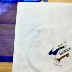 embroidery yoga pose pouch6 3枚目の画像