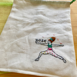 embroidery yoga pose pouch9 4枚目の画像