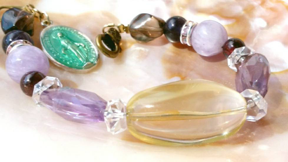 【受注生産】少し先の未来のあなたへ贈る　天然石オーダーメイドブレスレット