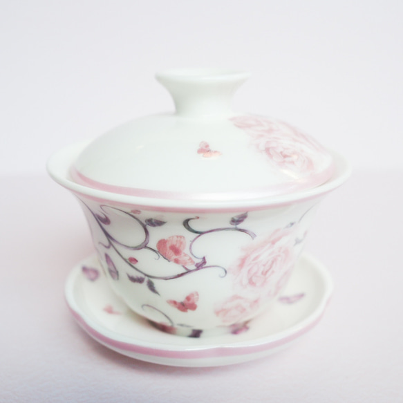 ローズ＆バタフライの蓋碗　中国茶器　ハーブティーにも❤　中国茶・台湾茶・ポーセラーツ・茶器 2枚目の画像