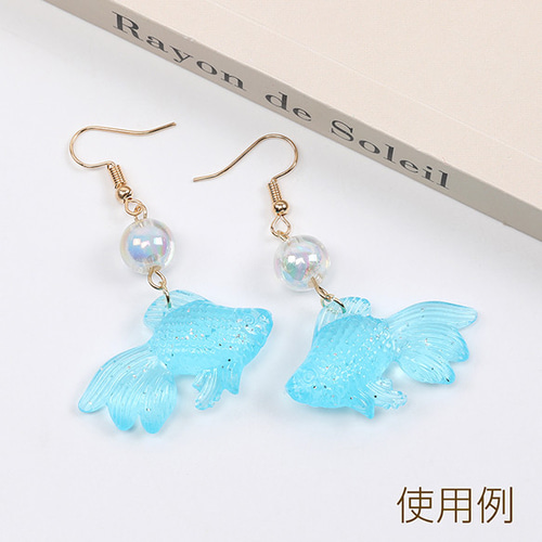 ひまうい様お取り置き　2/4まで　試作　レジンヘアゴム　金魚　六角形 A4936 30個 金魚チャーム 錦魚チャーム 樹脂製 立体金魚パーツ