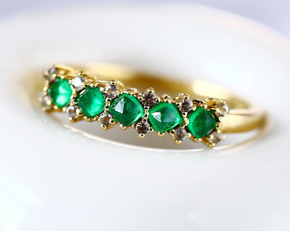 エメラルド付きK18　プラチナリング ハーフエタニティ」K18 天然エメラルド ダイヤモンド 春 並び無い 高貴